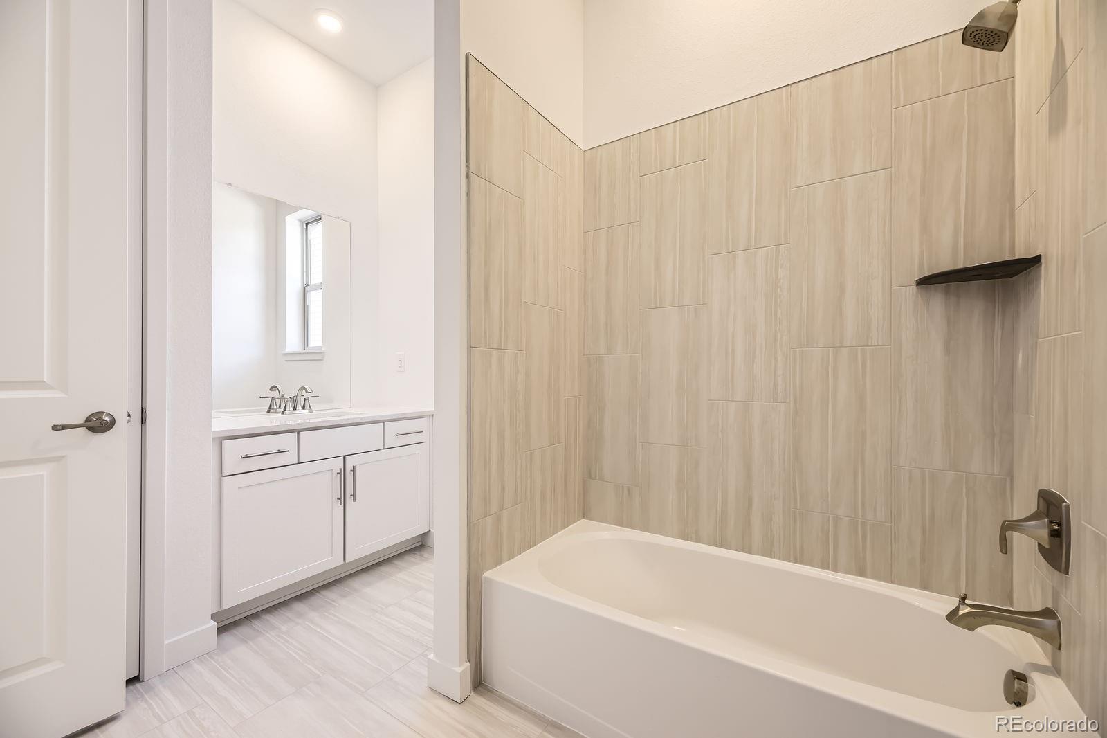 MLS Image #10 for 15586 w beloit avenue,morrison, Colorado