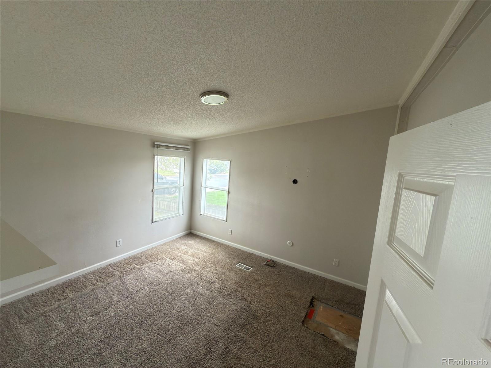 MLS Image #10 for 201  valdai street,brighton, Colorado