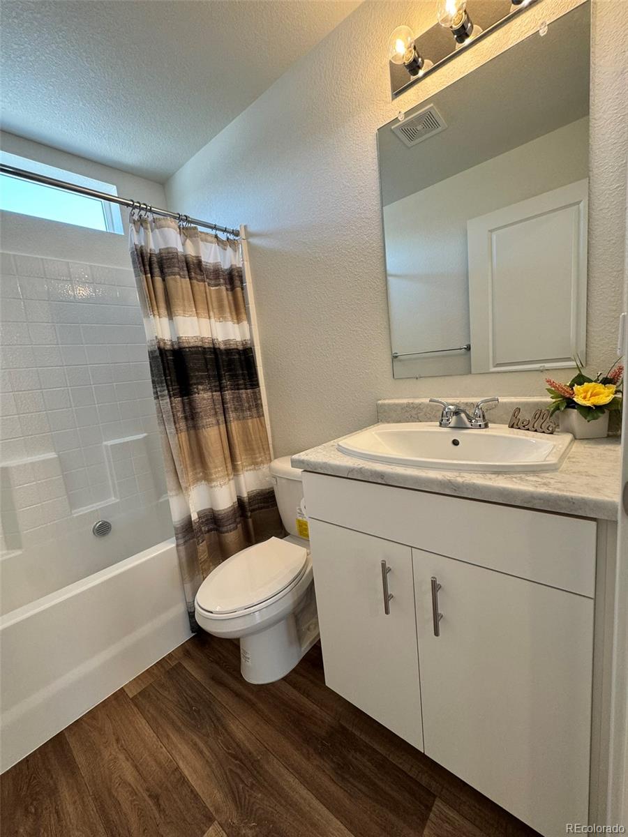 MLS Image #17 for 5060 n walden way,denver, Colorado