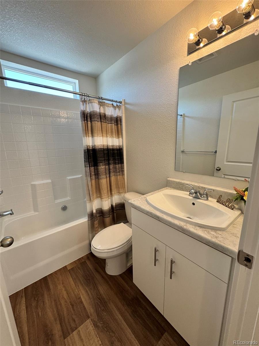 MLS Image #18 for 5060 n walden way,denver, Colorado