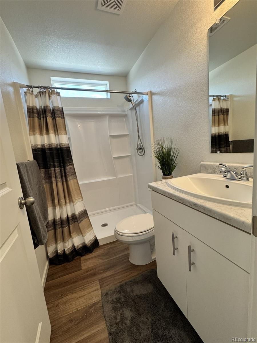MLS Image #22 for 5060 n walden way,denver, Colorado