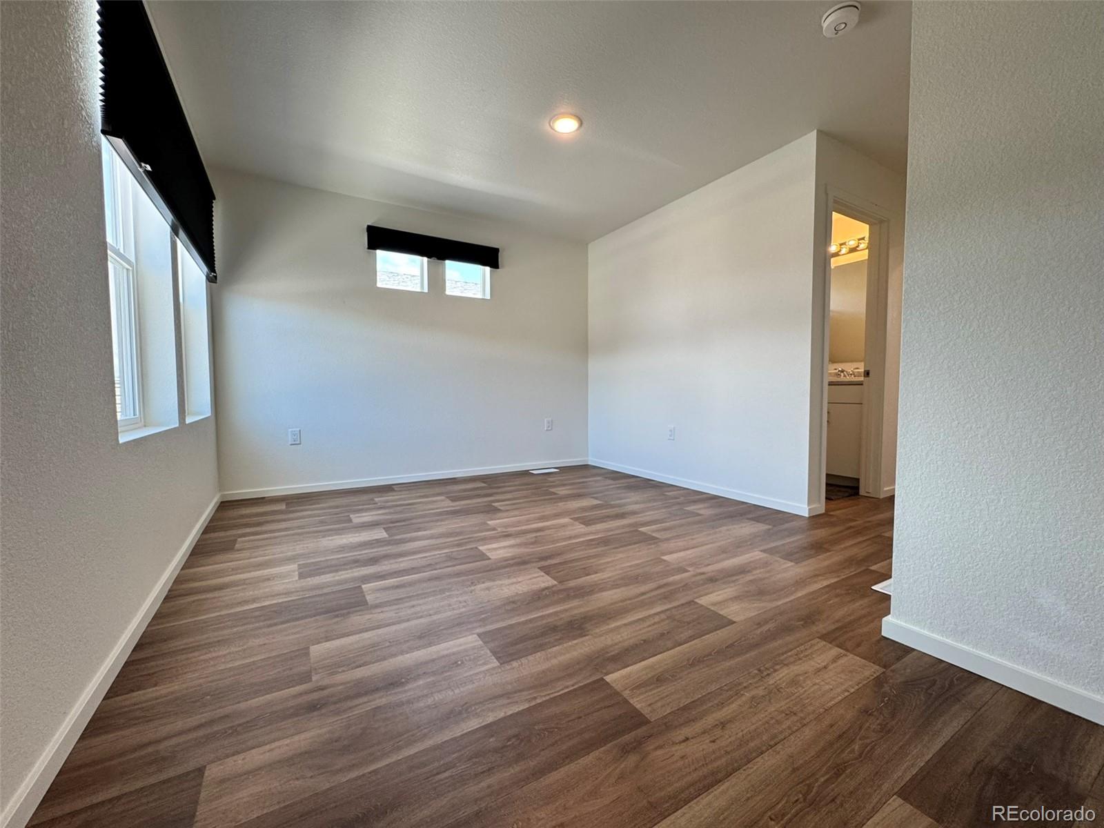 MLS Image #24 for 5060 n walden way,denver, Colorado
