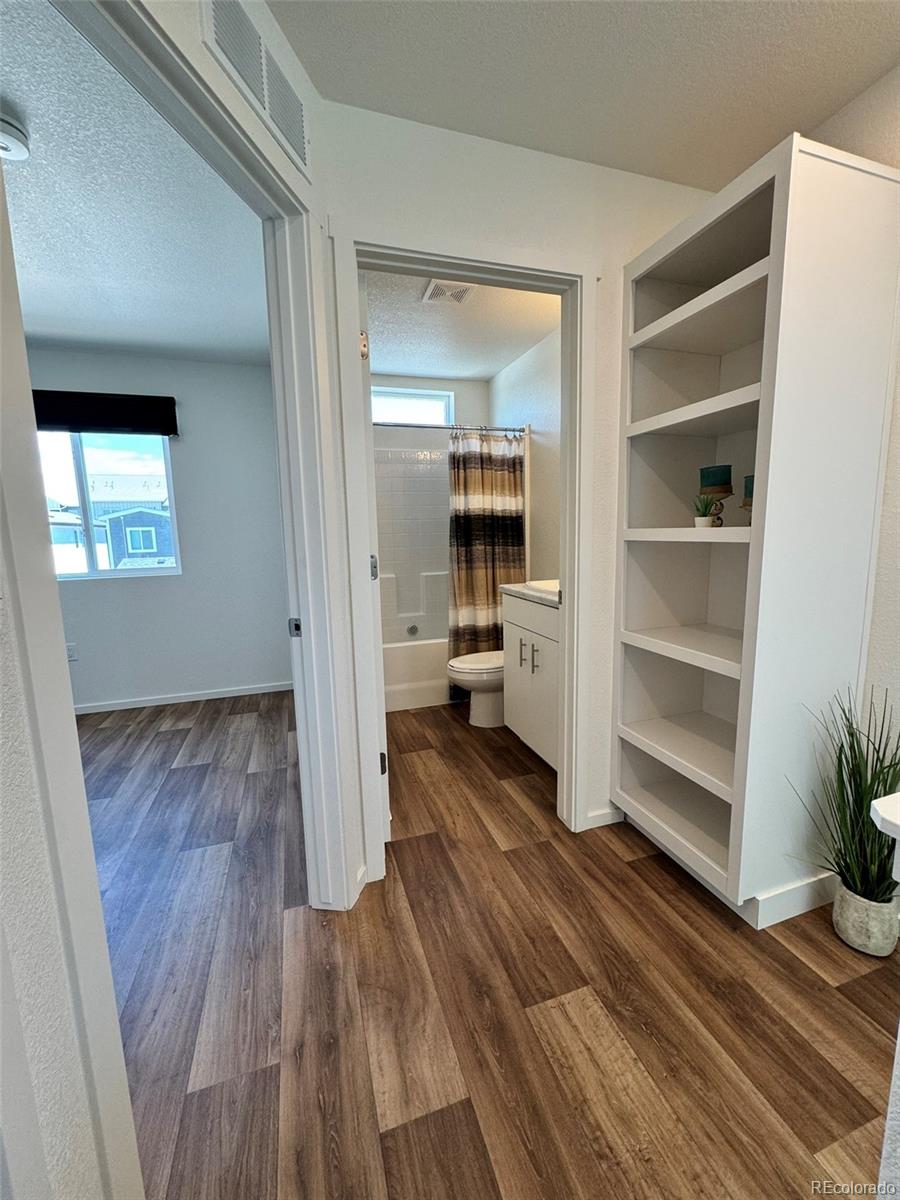 MLS Image #28 for 5060 n walden way,denver, Colorado