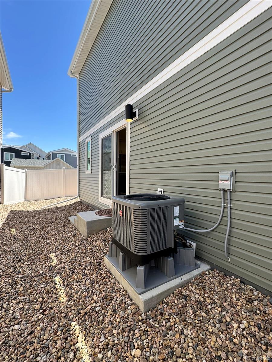 MLS Image #31 for 5060 n walden way,denver, Colorado