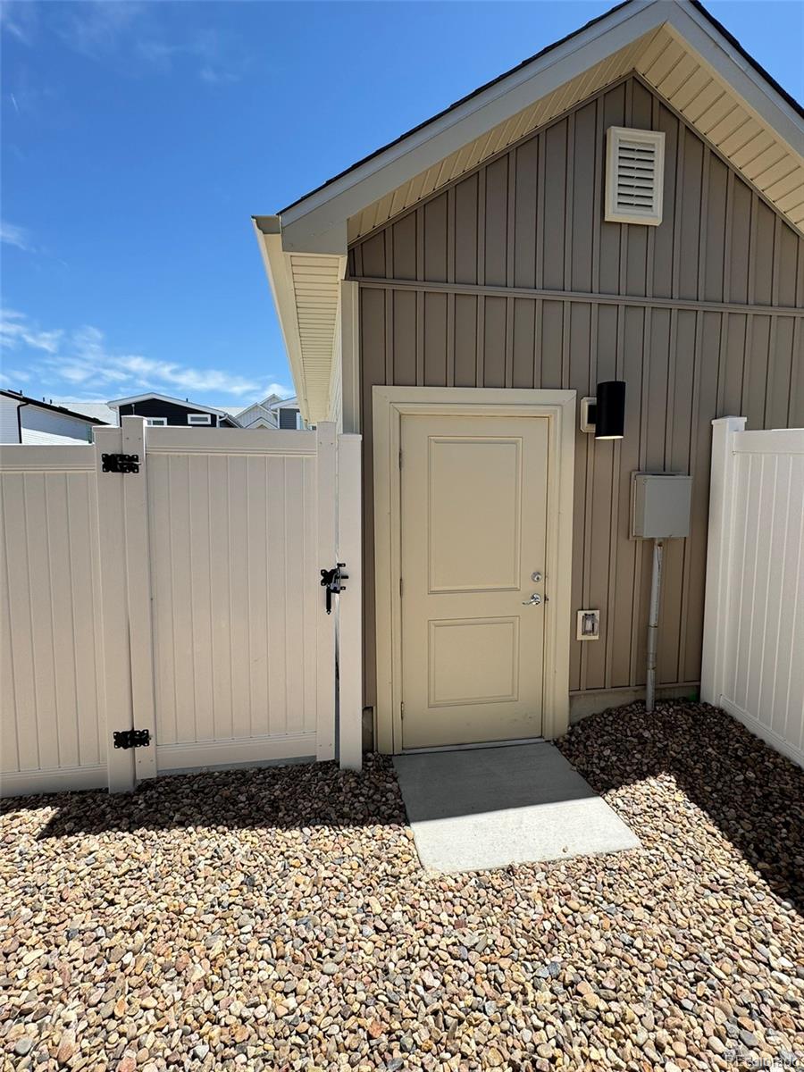 MLS Image #33 for 5060 n walden way,denver, Colorado
