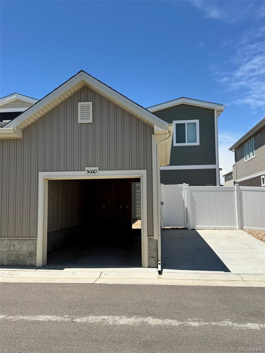 MLS Image #34 for 5060 n walden way,denver, Colorado