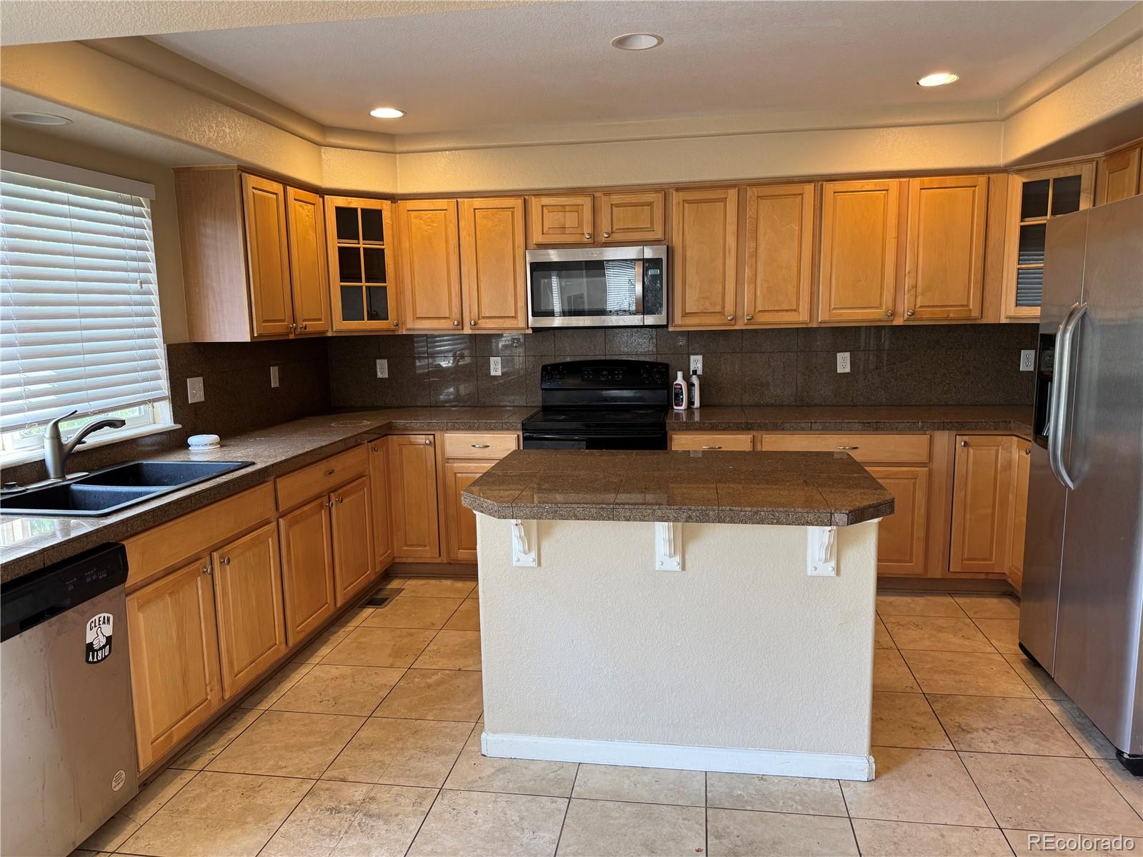 MLS Image #3 for 20304 e 47th place,denver, Colorado