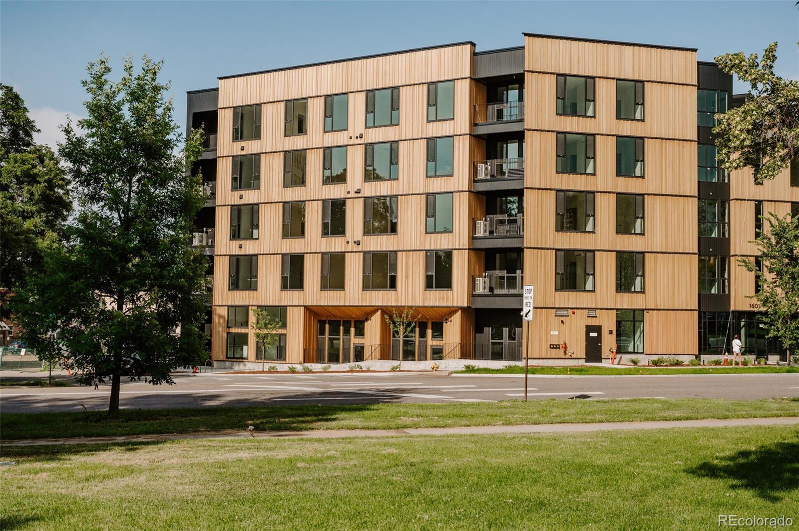 MLS Image #12 for 1601  park avenue 214,denver, Colorado