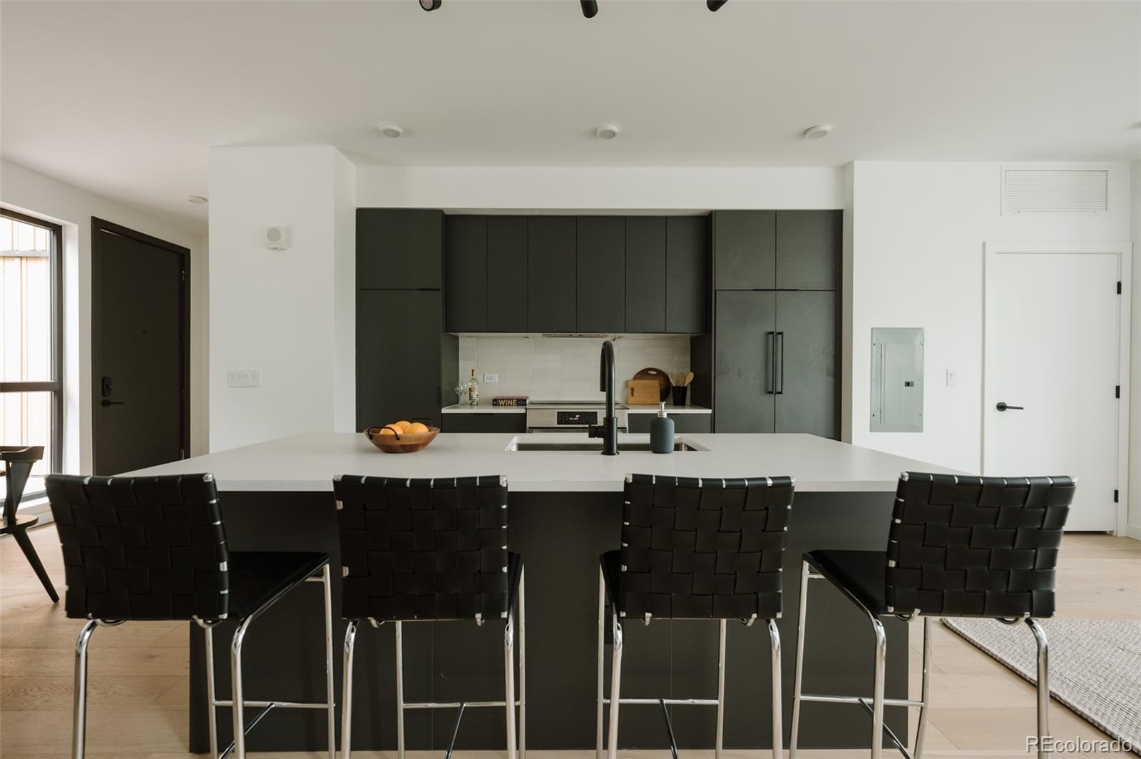 MLS Image #19 for 1601  park avenue 214,denver, Colorado