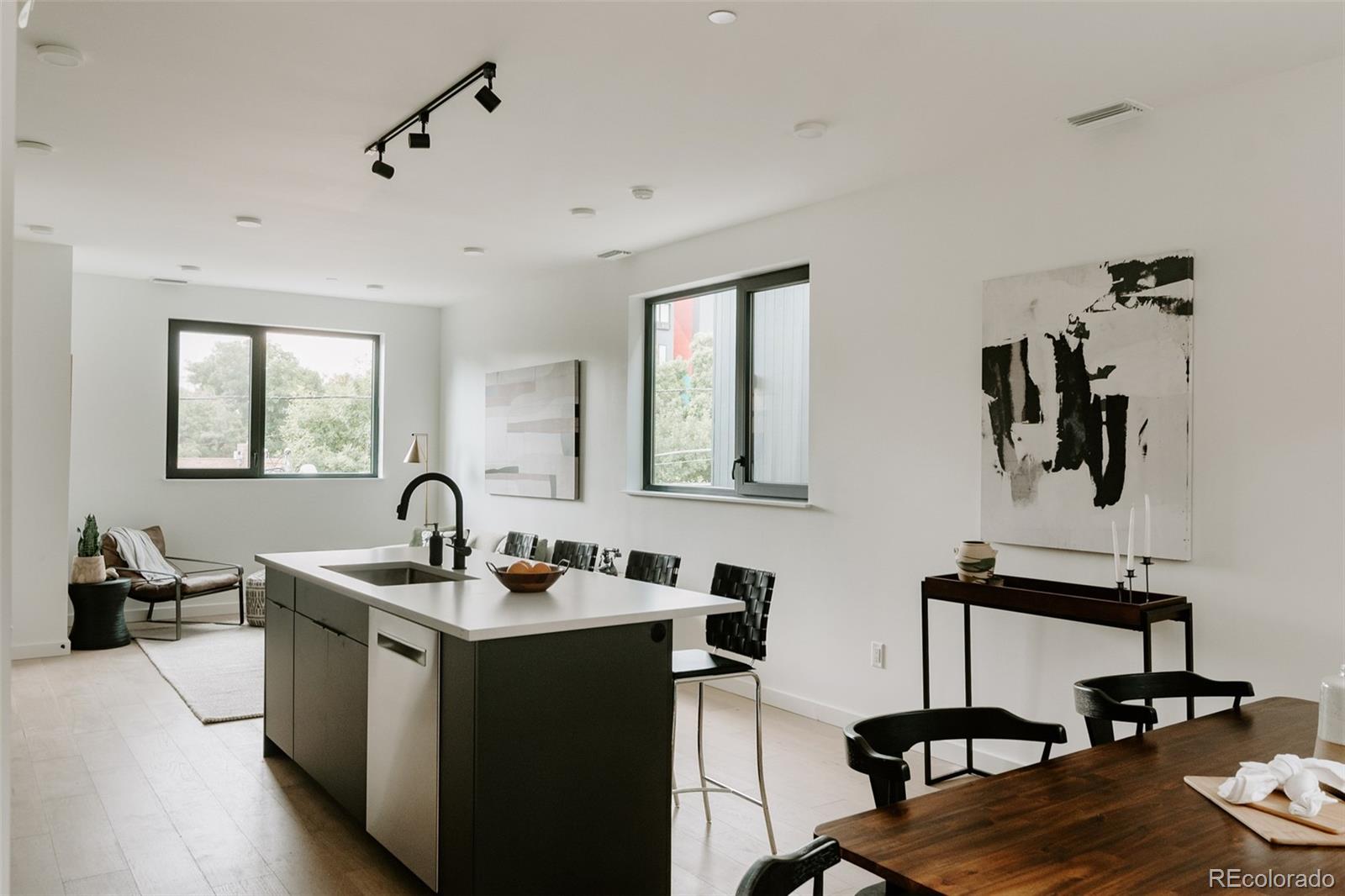 MLS Image #21 for 1601  park avenue 214,denver, Colorado