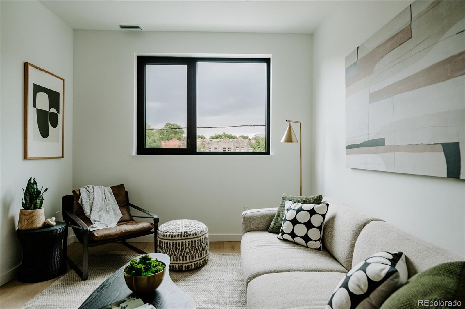 MLS Image #5 for 1601  park avenue 214,denver, Colorado