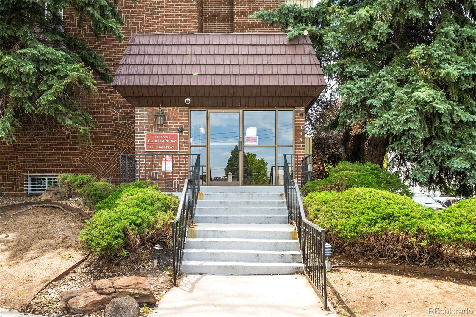 MLS Image #1 for 4110  hale parkway,denver, Colorado
