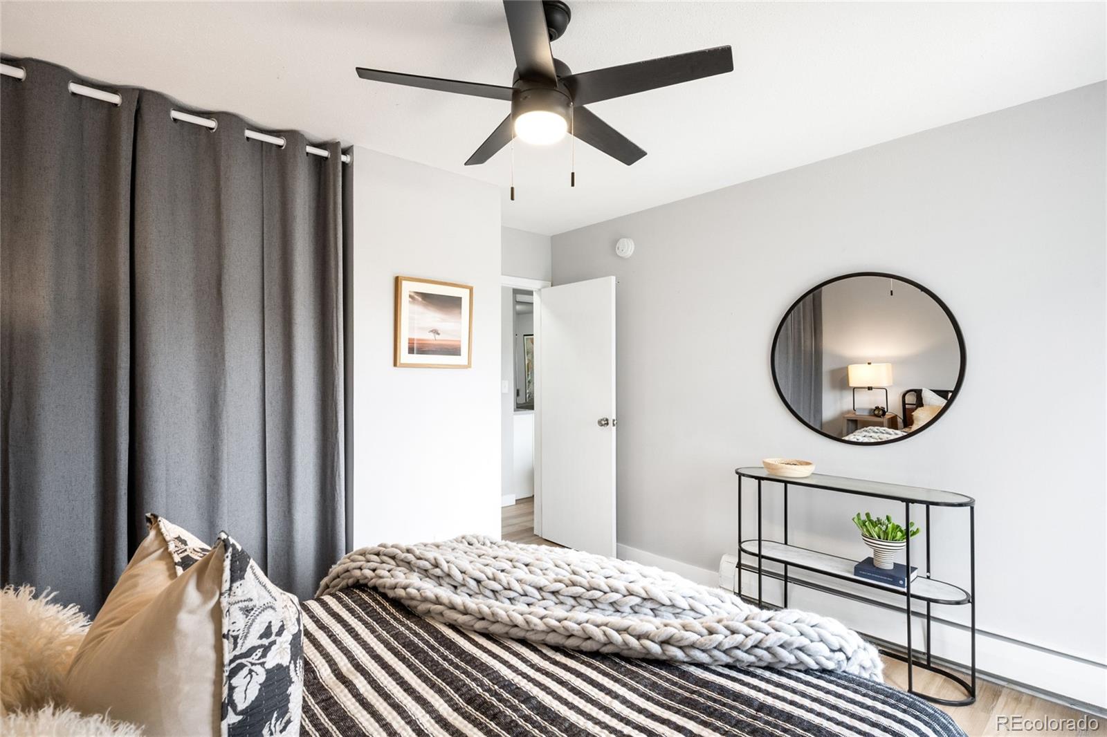 MLS Image #13 for 4110  hale parkway,denver, Colorado