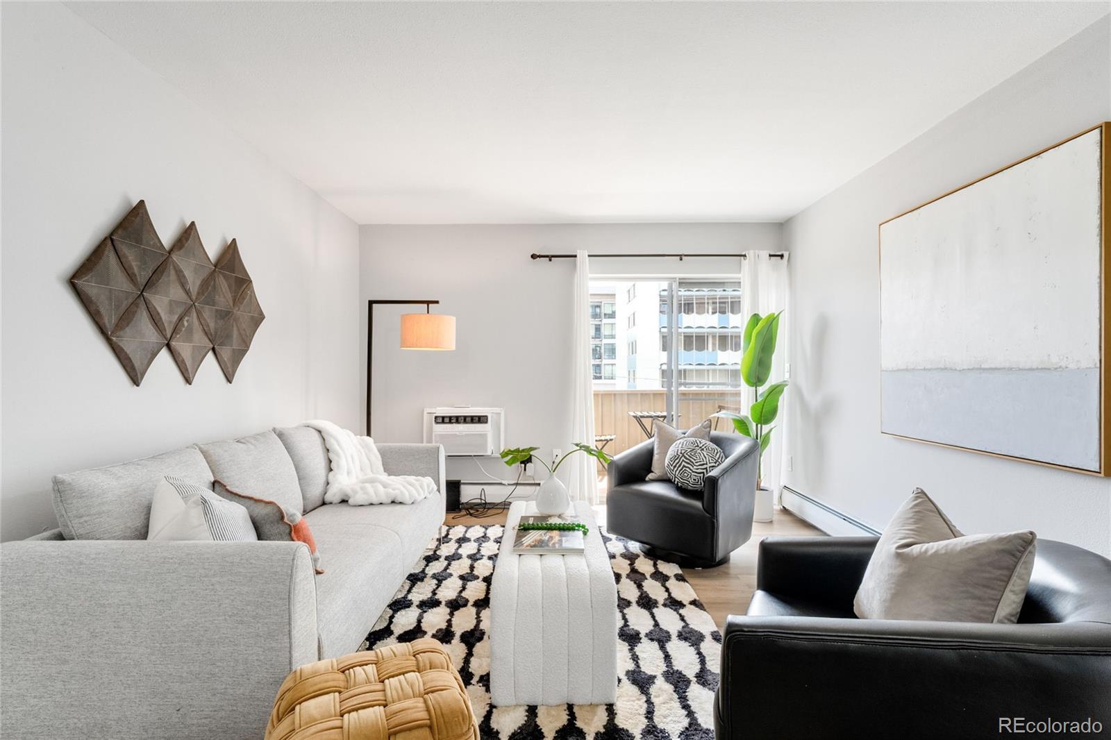 MLS Image #5 for 4110  hale parkway,denver, Colorado