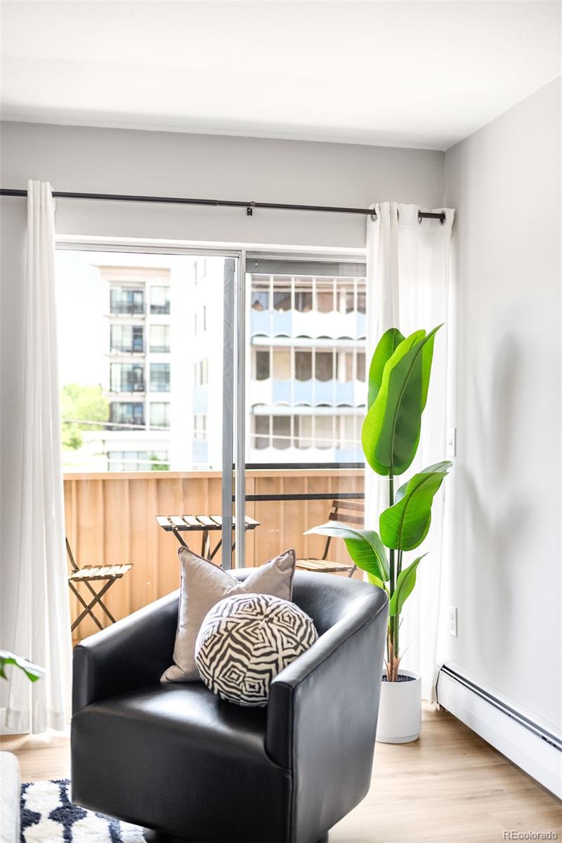 MLS Image #6 for 4110  hale parkway,denver, Colorado
