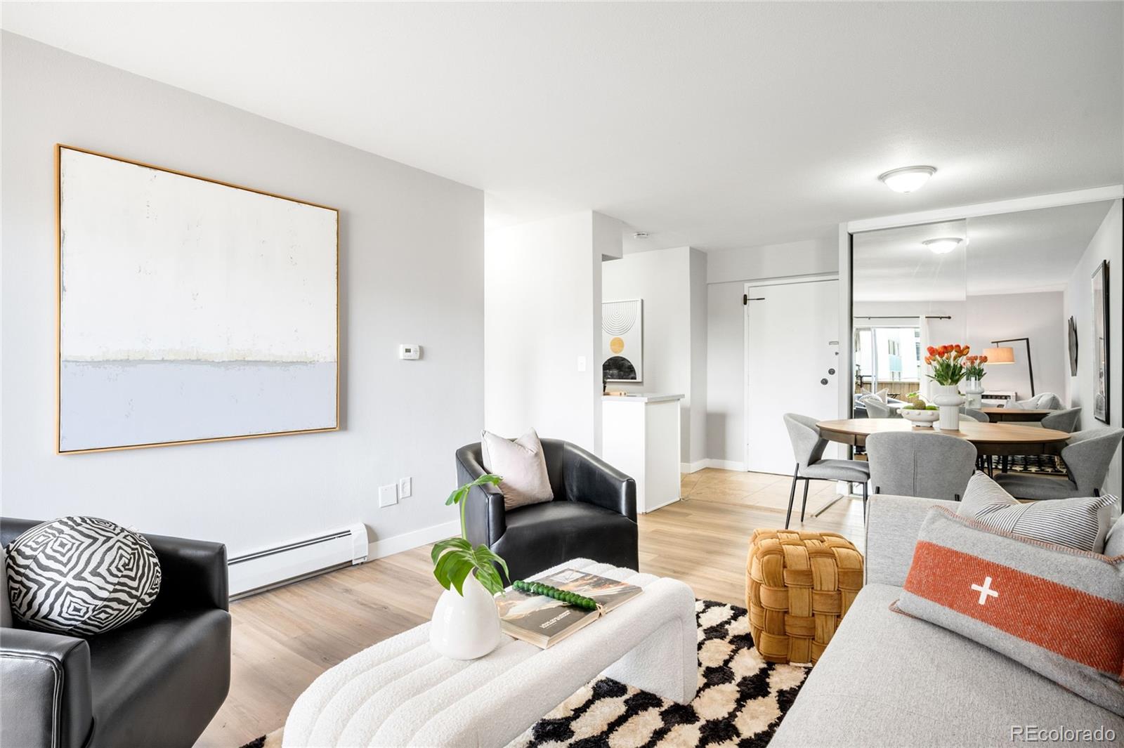 MLS Image #8 for 4110  hale parkway,denver, Colorado