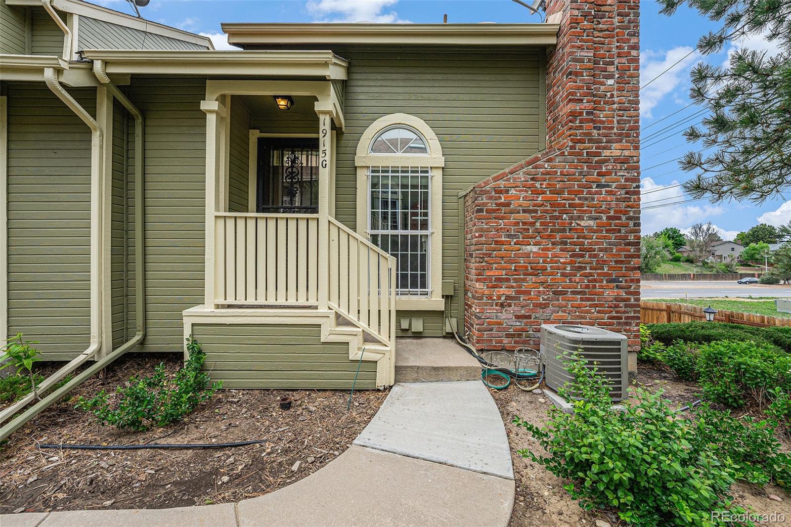 MLS Image #1 for 1915 s hannibal street g,aurora, Colorado