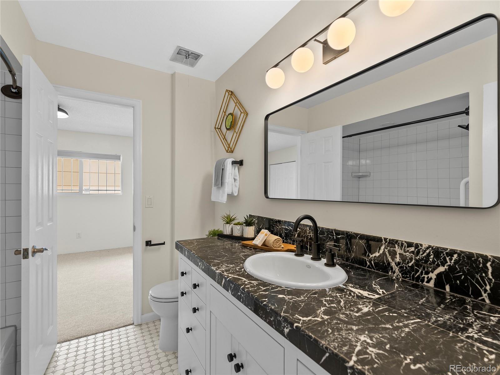 MLS Image #17 for 1060 s parker road,denver, Colorado
