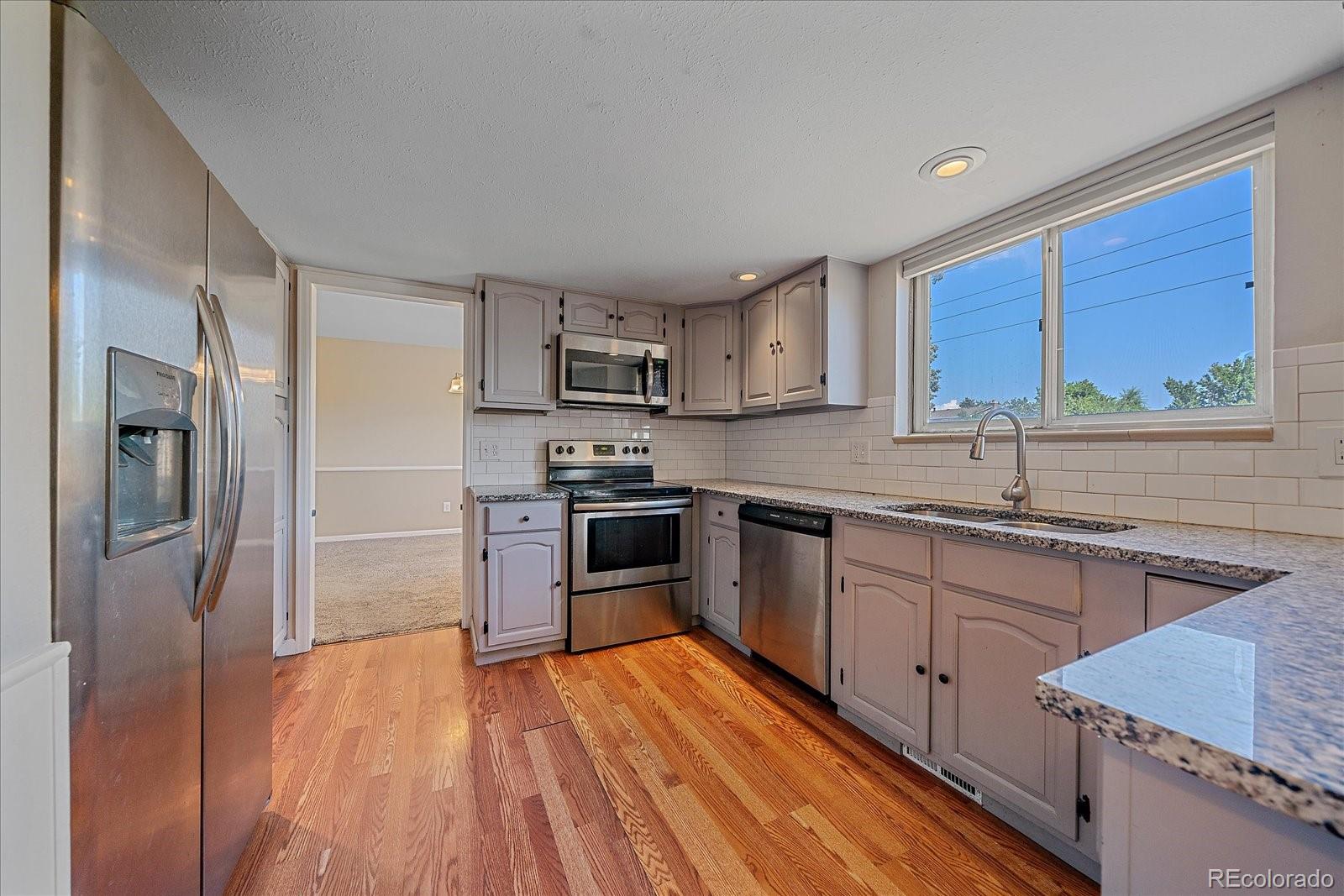 MLS Image #4 for 1923 s newark way,aurora, Colorado