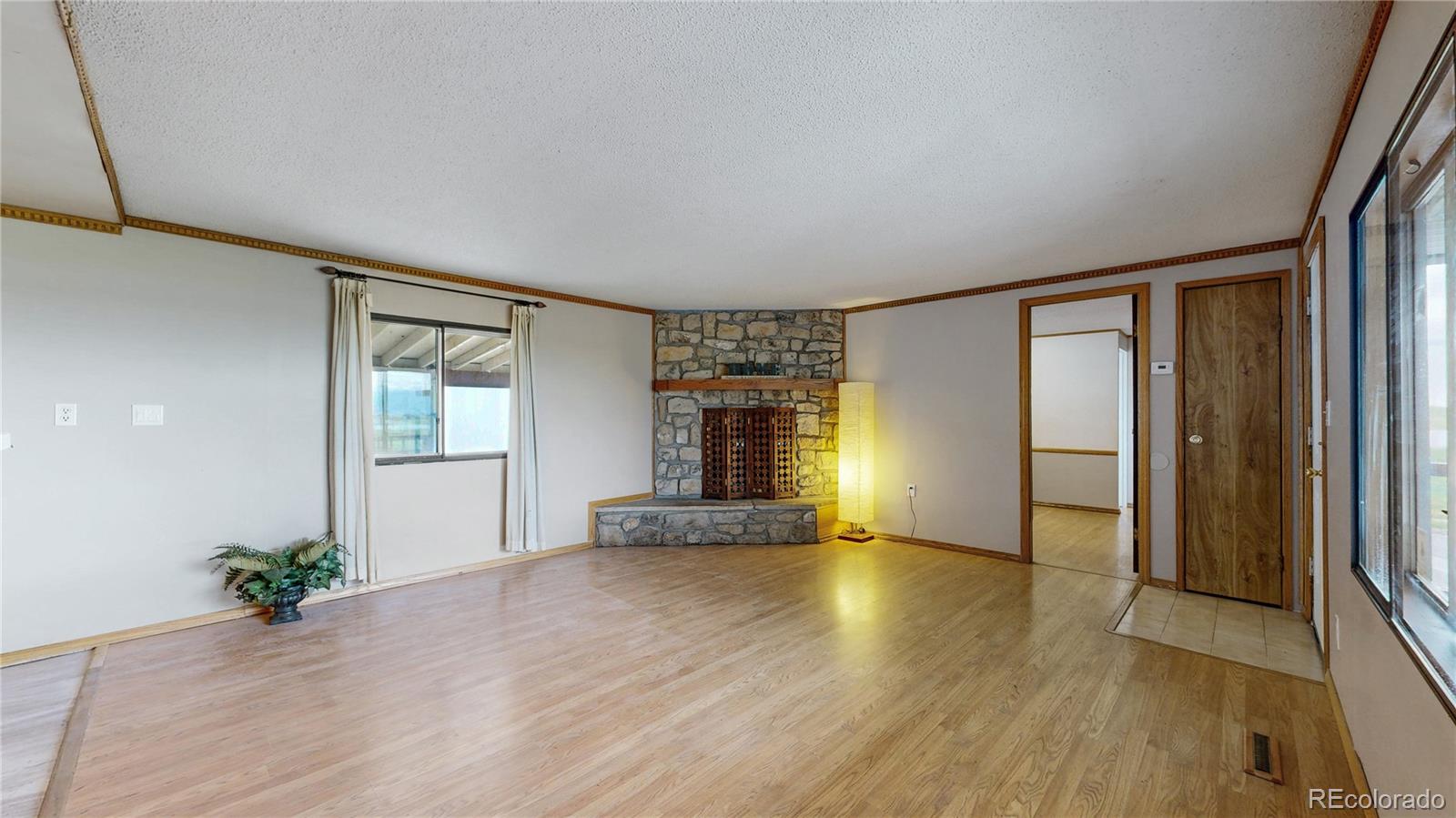MLS Image #4 for 8509  colorado court,denver, Colorado