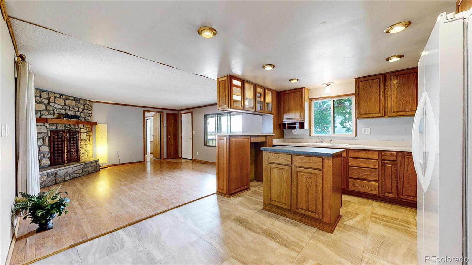 MLS Image #7 for 8509  colorado court,denver, Colorado
