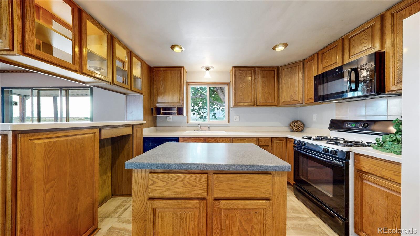 MLS Image #8 for 8509  colorado court,denver, Colorado