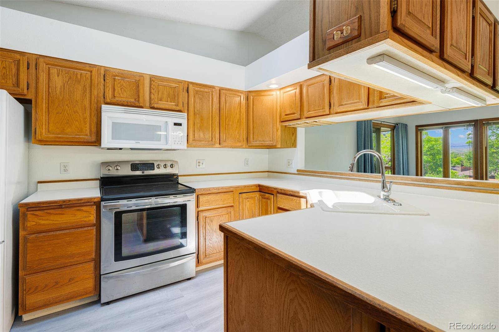 MLS Image #6 for 12771 w 6th place,lakewood, Colorado