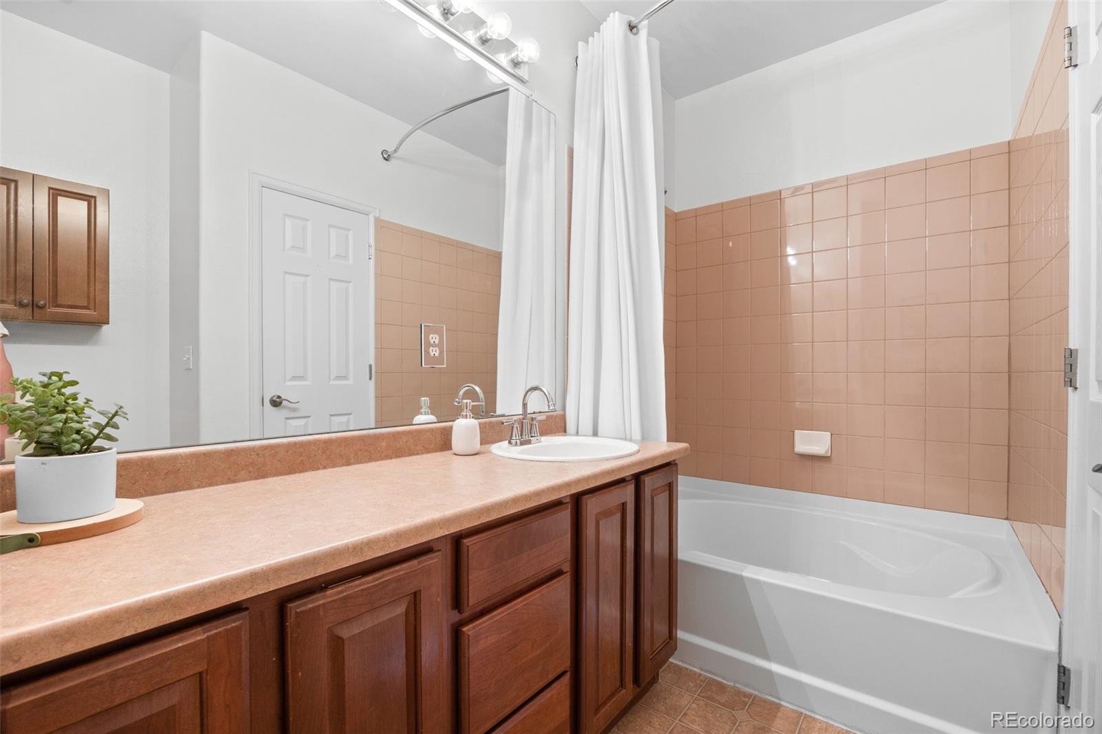 MLS Image #21 for 101  granby way b,aurora, Colorado