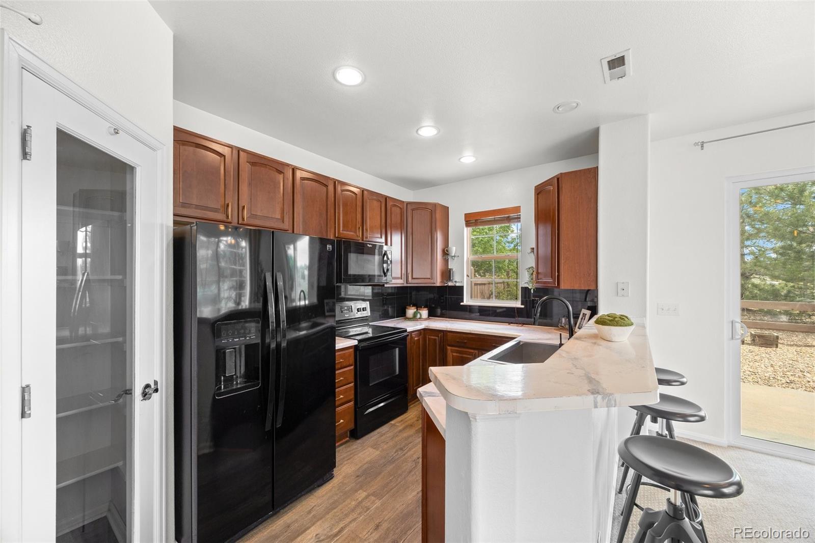 MLS Image #6 for 101  granby way b,aurora, Colorado