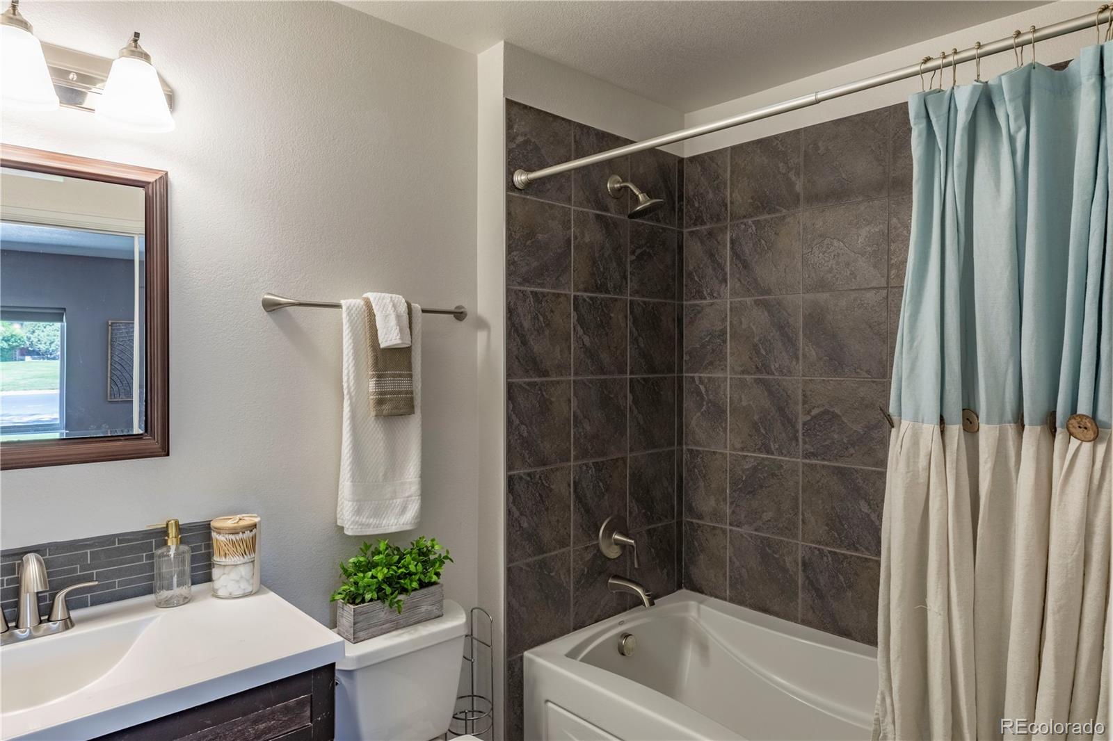 MLS Image #14 for 8800 w kentucky avenue,lakewood, Colorado