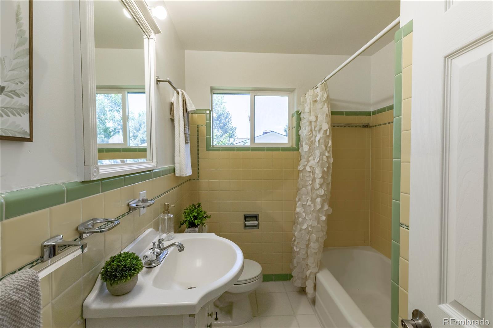 MLS Image #22 for 8800 w kentucky avenue,lakewood, Colorado