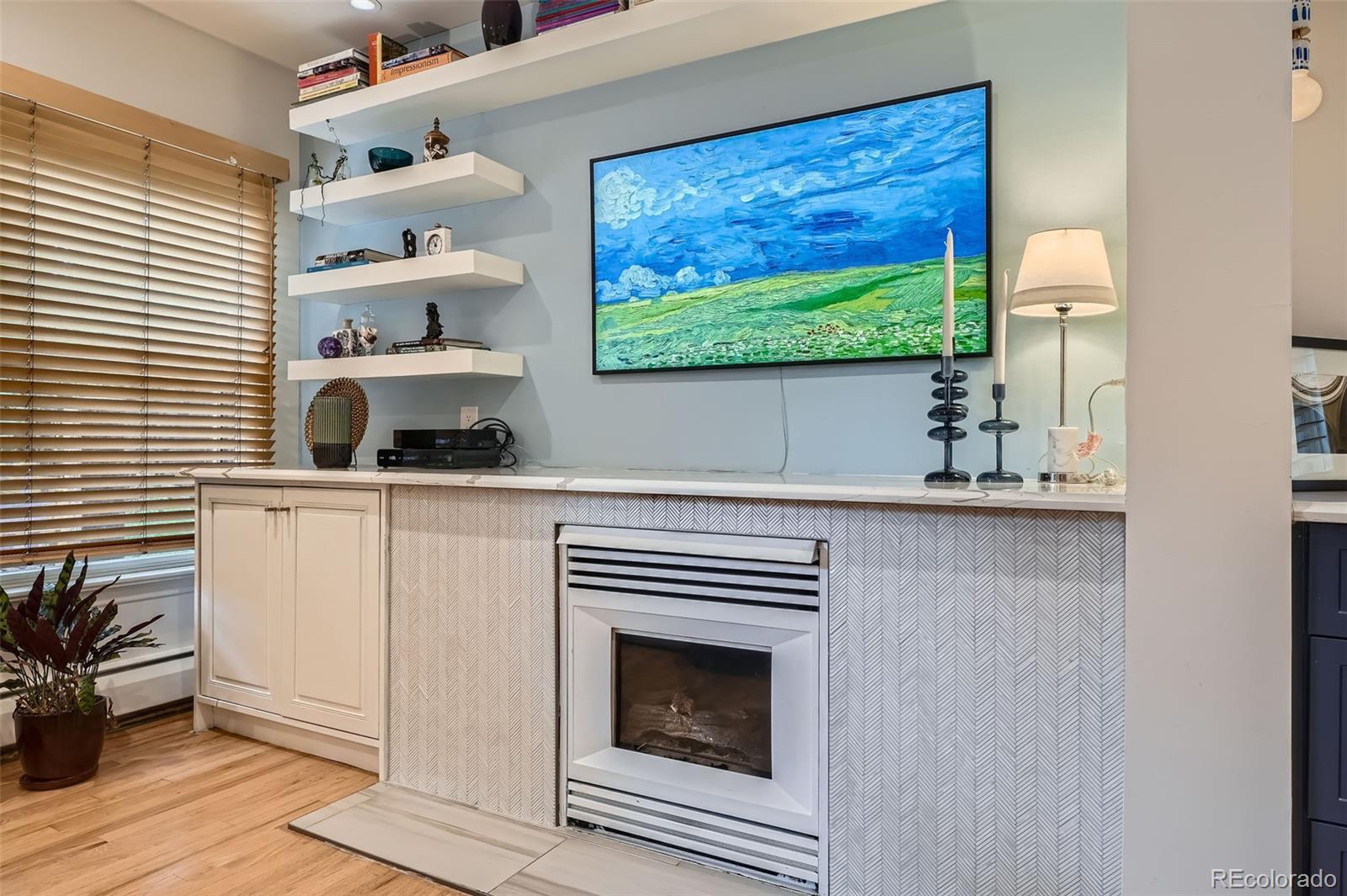 MLS Image #10 for 824 s medea way,denver, Colorado