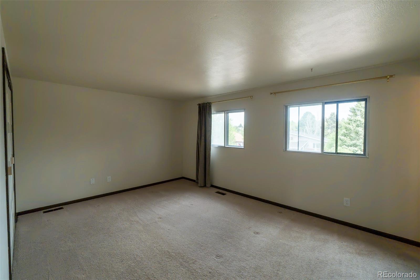 MLS Image #12 for 5233  smokehouse lane,colorado springs, Colorado
