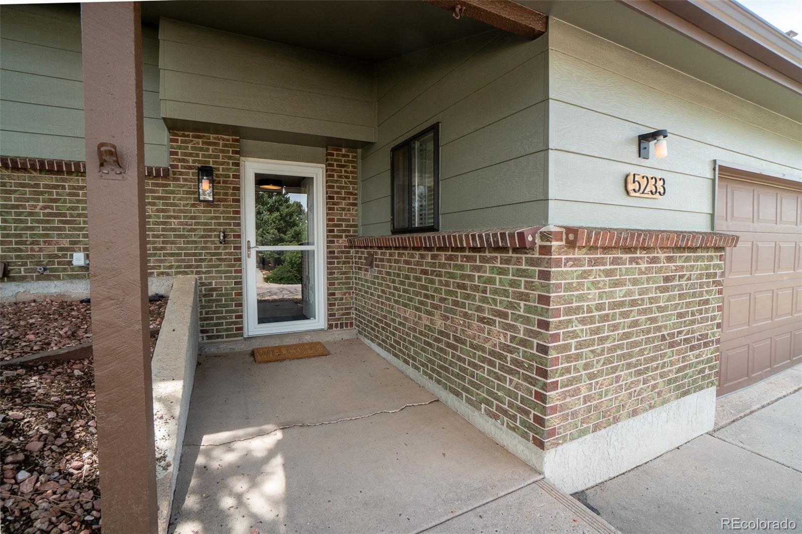 MLS Image #2 for 5233  smokehouse lane,colorado springs, Colorado