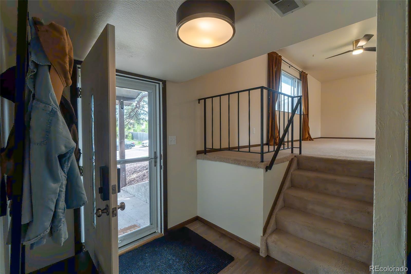 MLS Image #3 for 5233  smokehouse lane,colorado springs, Colorado