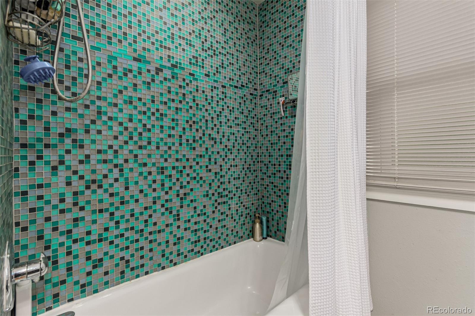 MLS Image #15 for 5979 s windermere street,littleton, Colorado