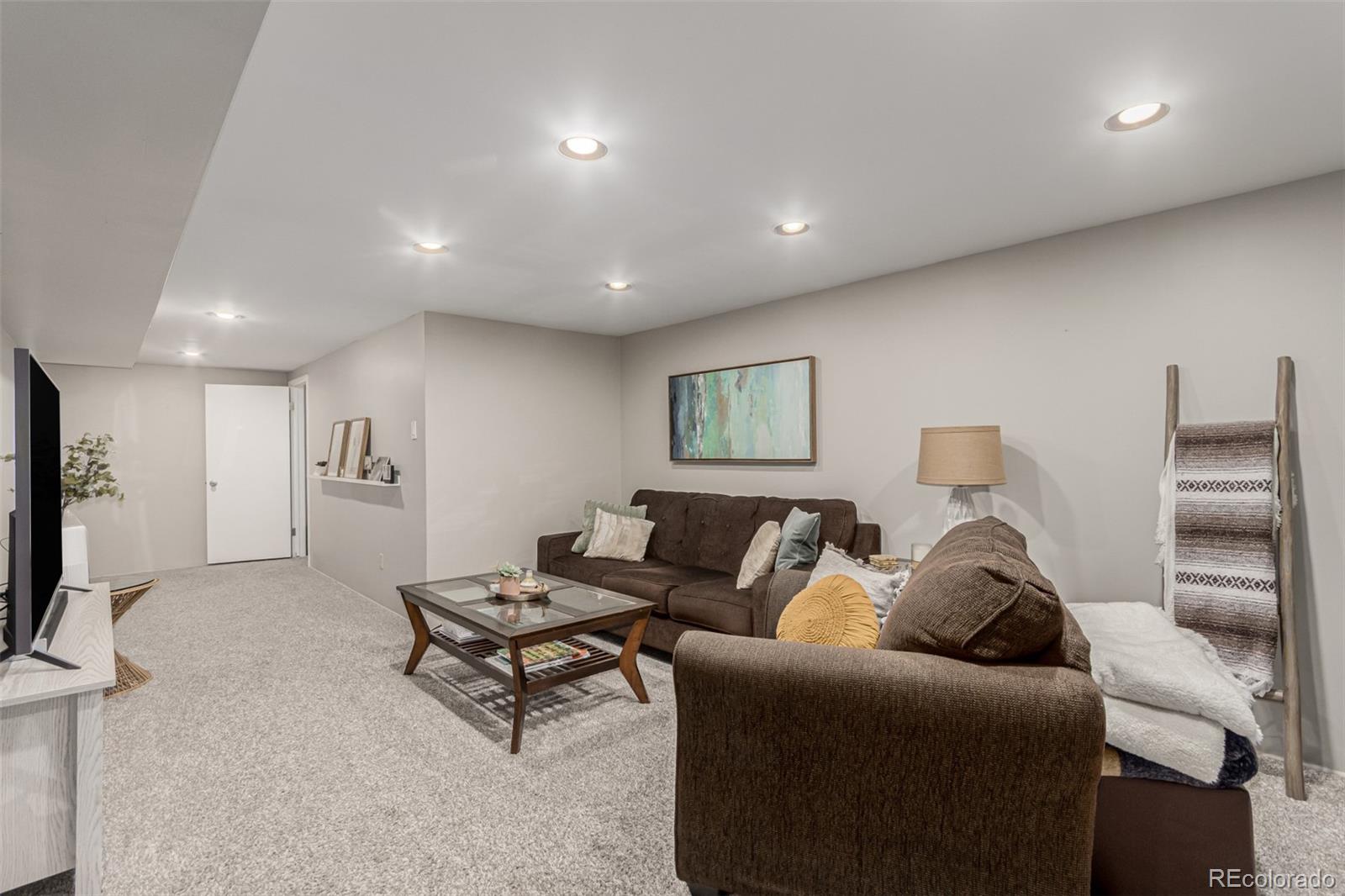 MLS Image #17 for 5979 s windermere street,littleton, Colorado