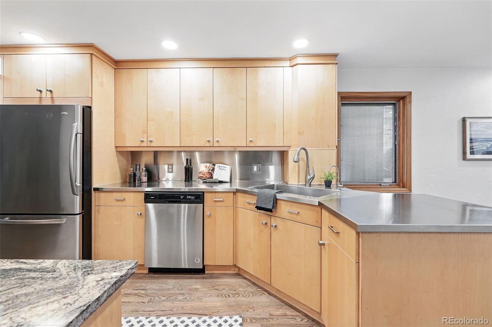 MLS Image #18 for 11 s albion street,denver, Colorado