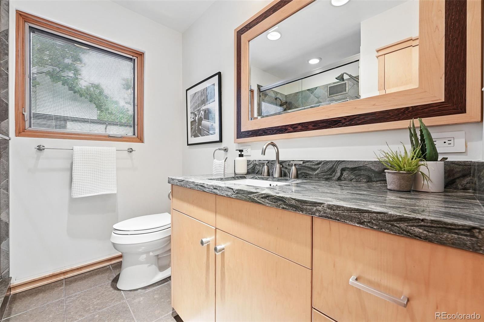 MLS Image #27 for 11 s albion street,denver, Colorado
