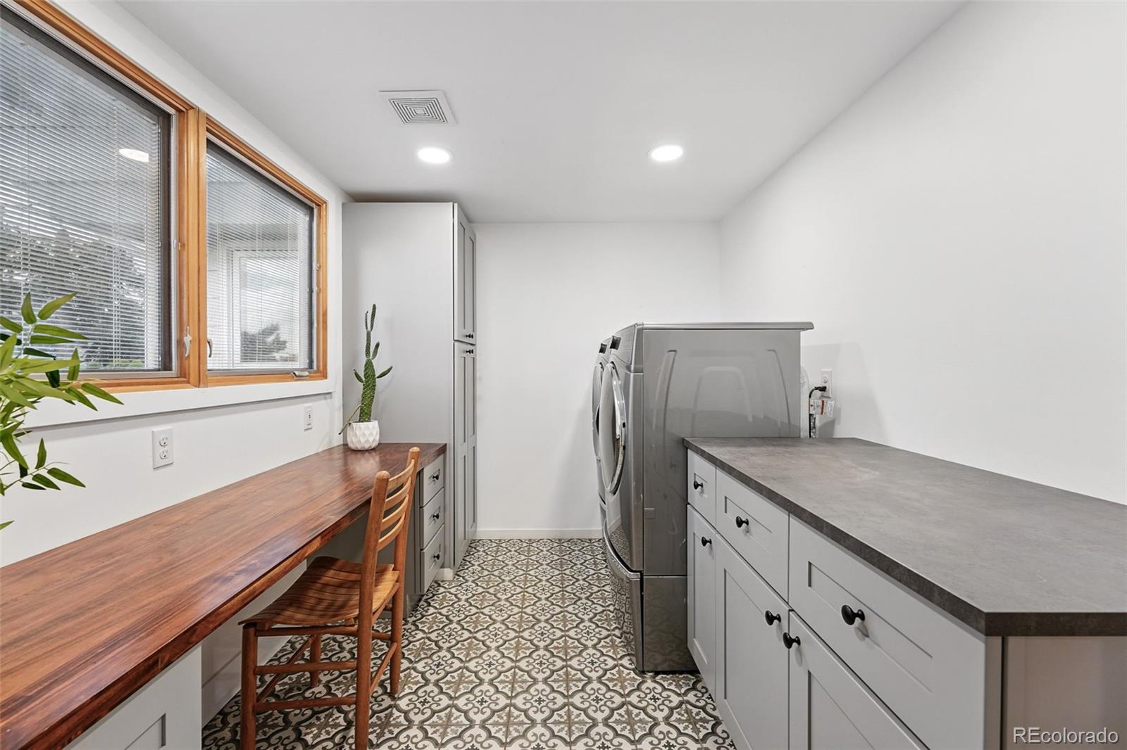MLS Image #29 for 11 s albion street,denver, Colorado