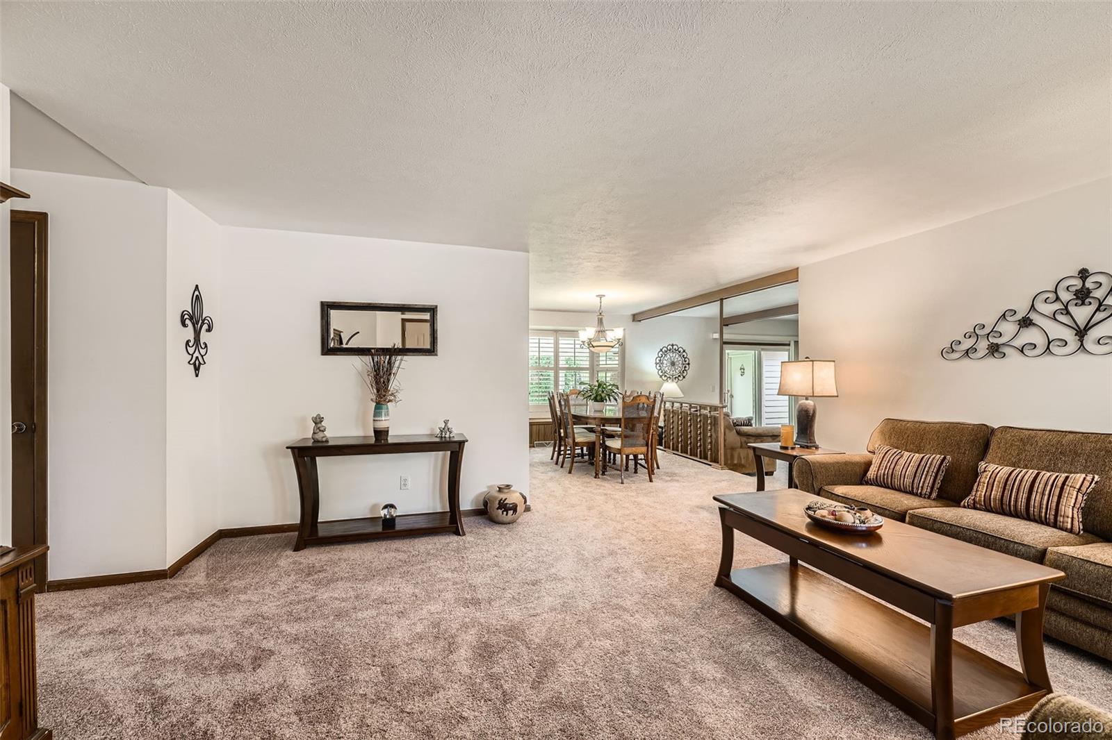 MLS Image #4 for 678 s oswego court,aurora, Colorado