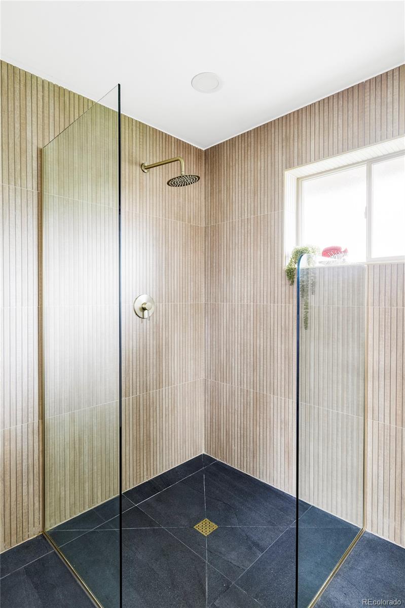 MLS Image #18 for 1330  olive street,denver, Colorado