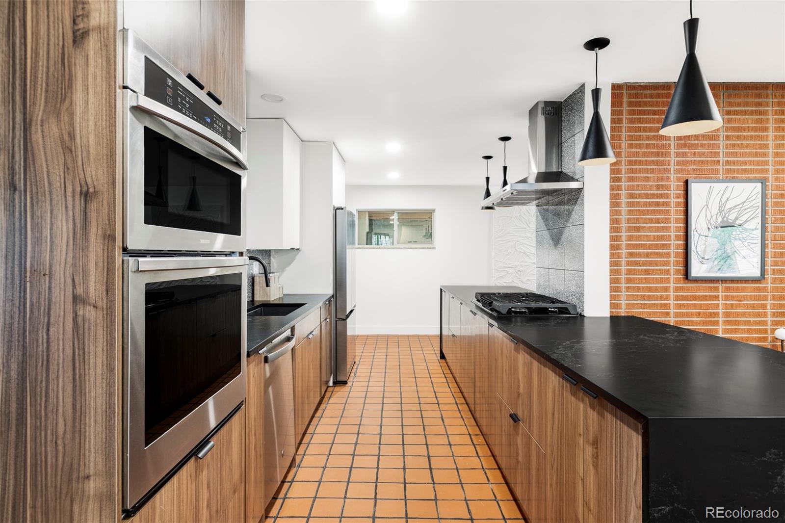 MLS Image #4 for 1330  olive street,denver, Colorado