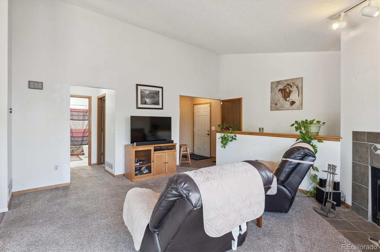 MLS Image #3 for 11337 e 1st avenue,aurora, Colorado