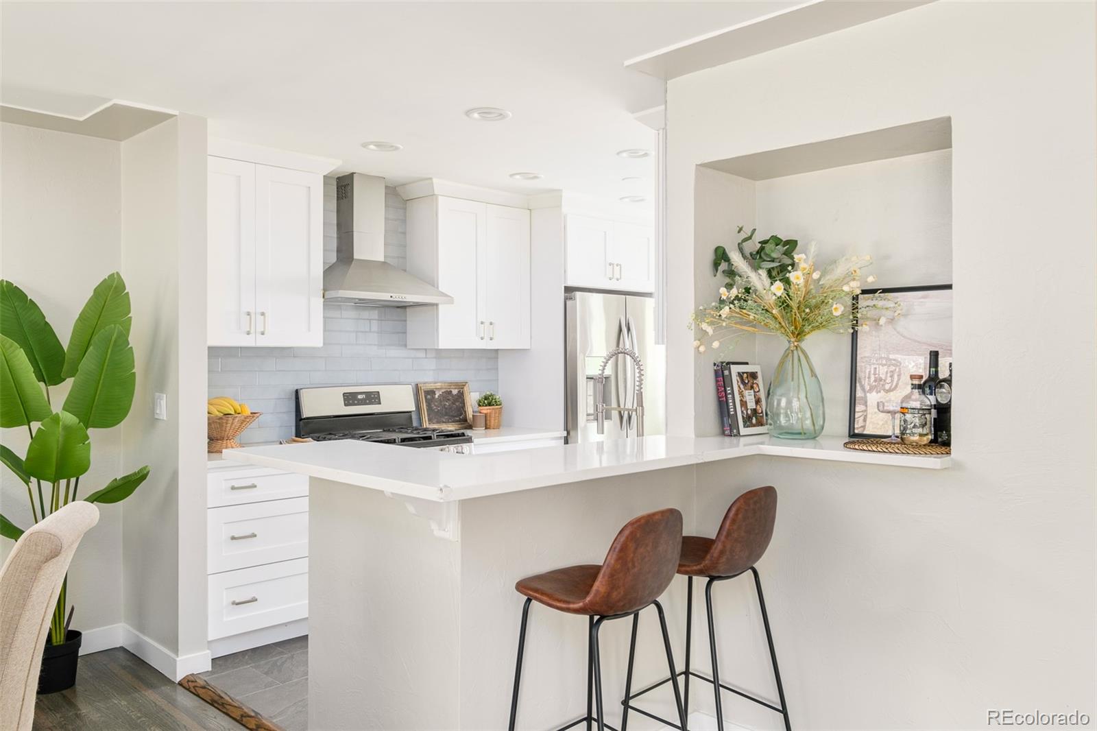 MLS Image #10 for 5885 s huron street,littleton, Colorado