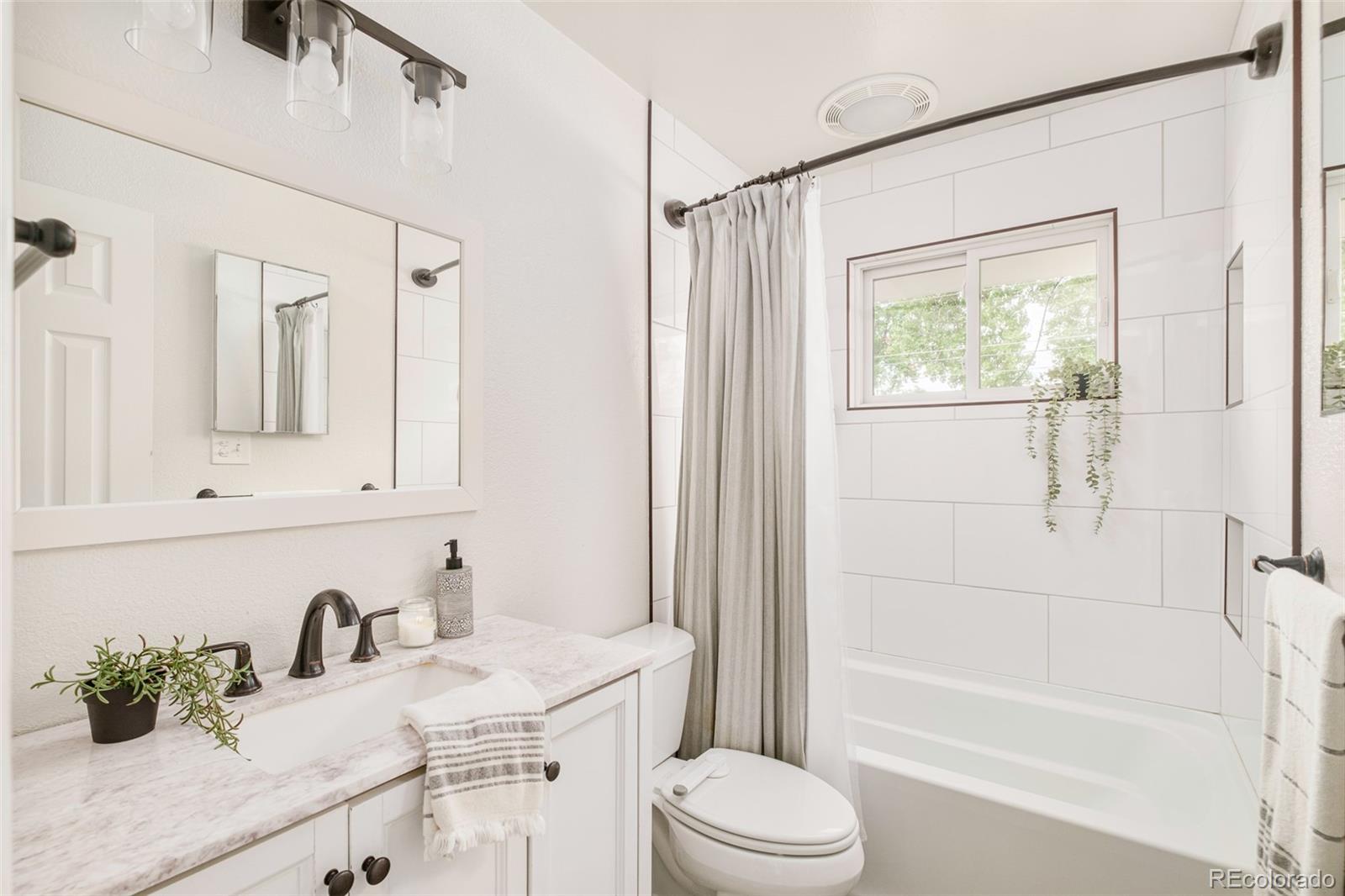 MLS Image #17 for 5885 s huron street,littleton, Colorado