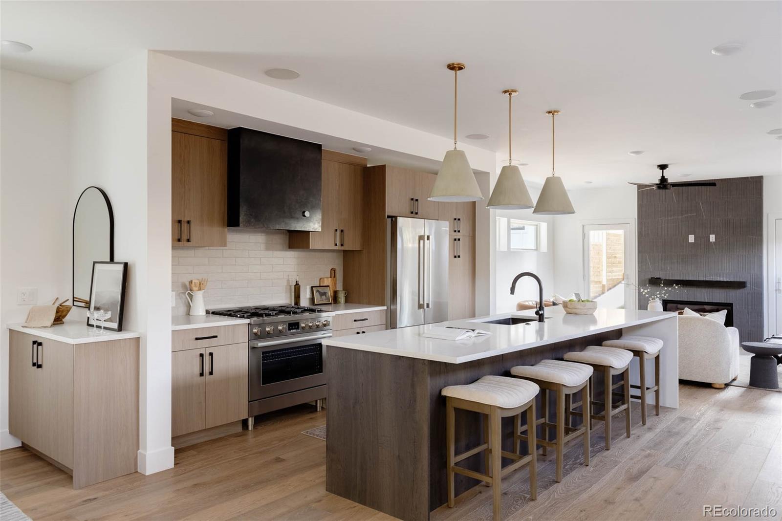 MLS Image #3 for 3435 w 17th avenue,denver, Colorado