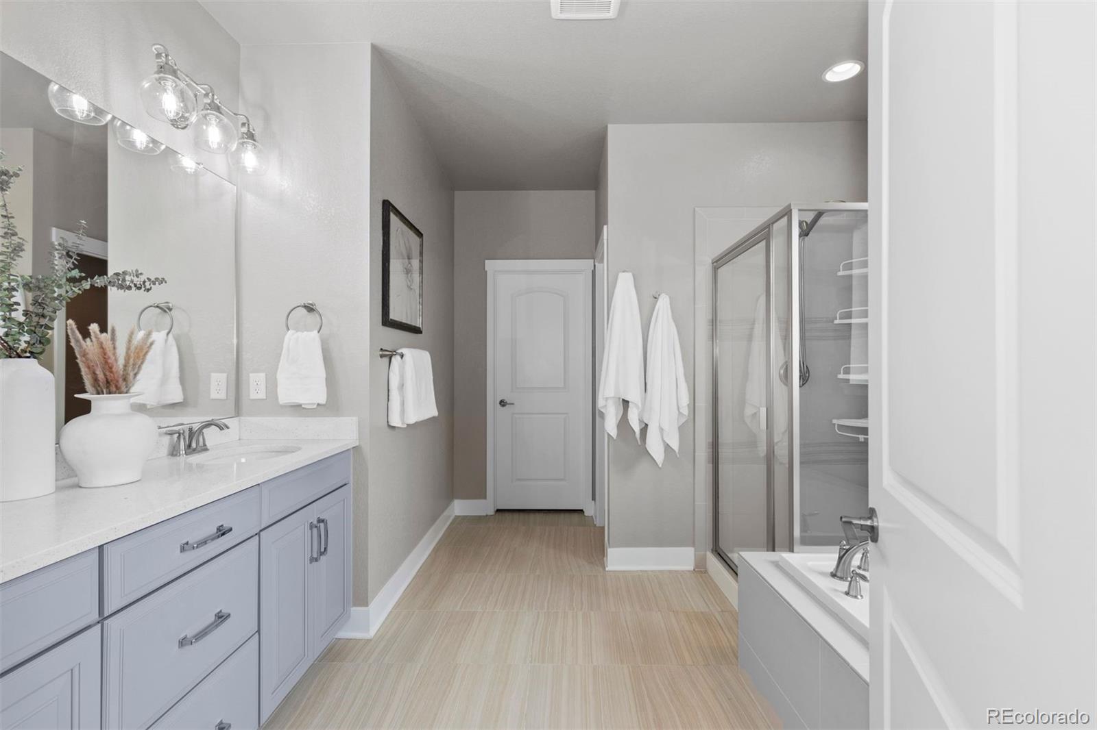 MLS Image #27 for 23252 e glidden drive,aurora, Colorado