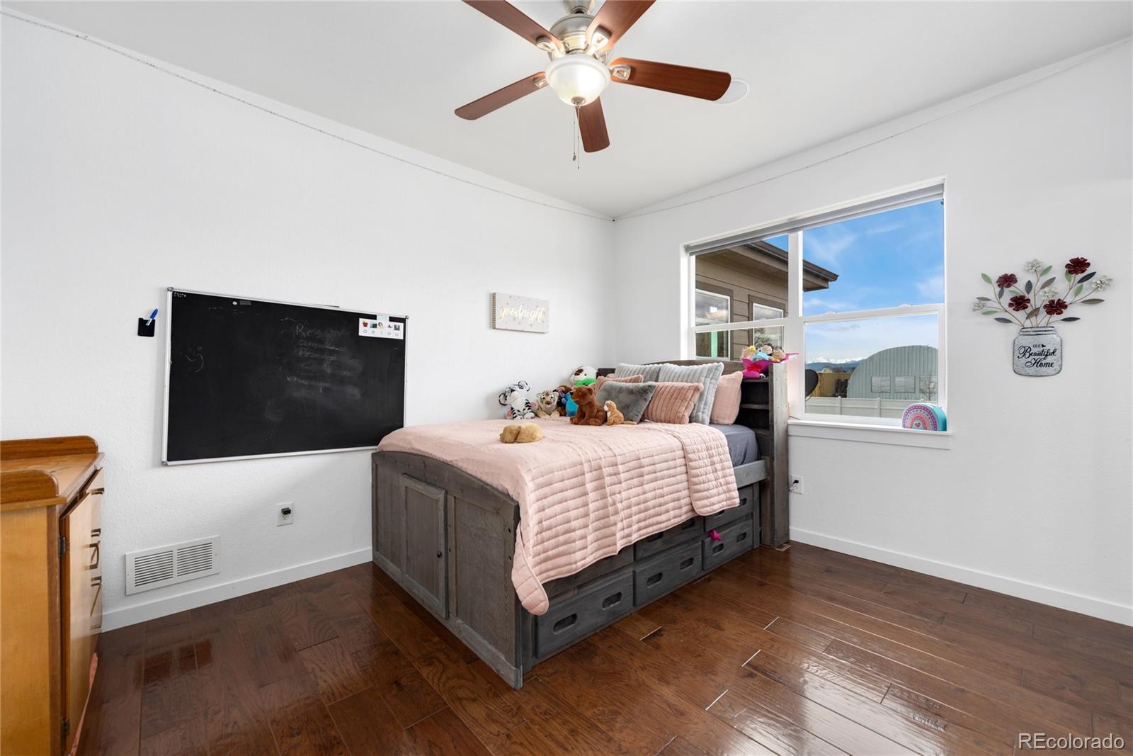 MLS Image #15 for 859  schrage way,loveland, Colorado