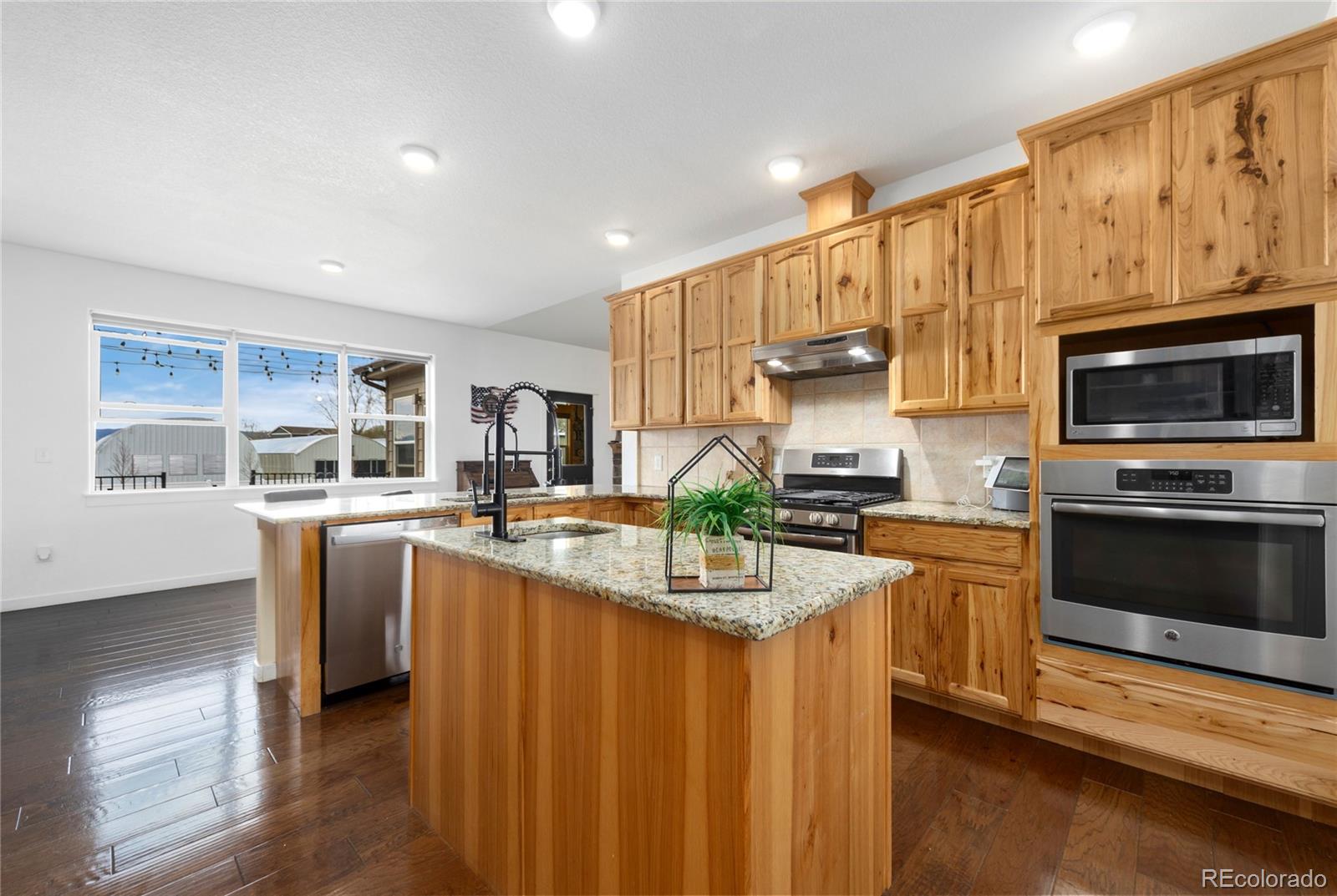 MLS Image #5 for 859  schrage way,loveland, Colorado
